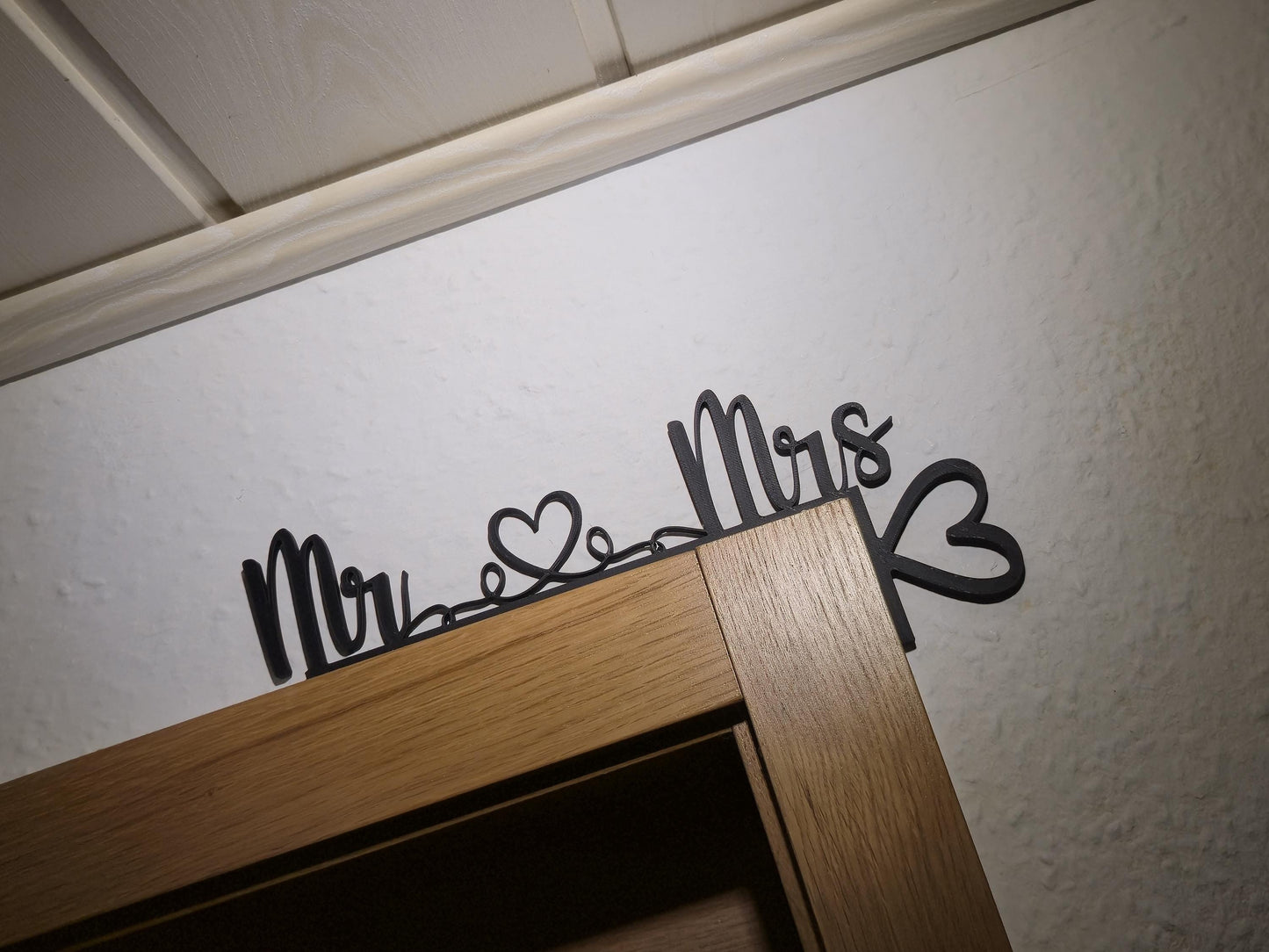 Türrahmen Deko Hochzeitsgeschenk "Mr & Mrs" | Door Topper | Geschenk zur Hochzeit | Jahrestag Geschenk | Geschenk für das Brautpaar