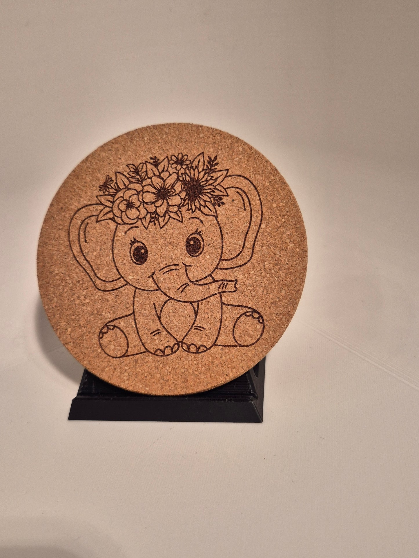 6er Set Kork Untersetzer mit süßem Tiermotiv | Ideales Geschenk für Familien und Kinder inklusive Ständer