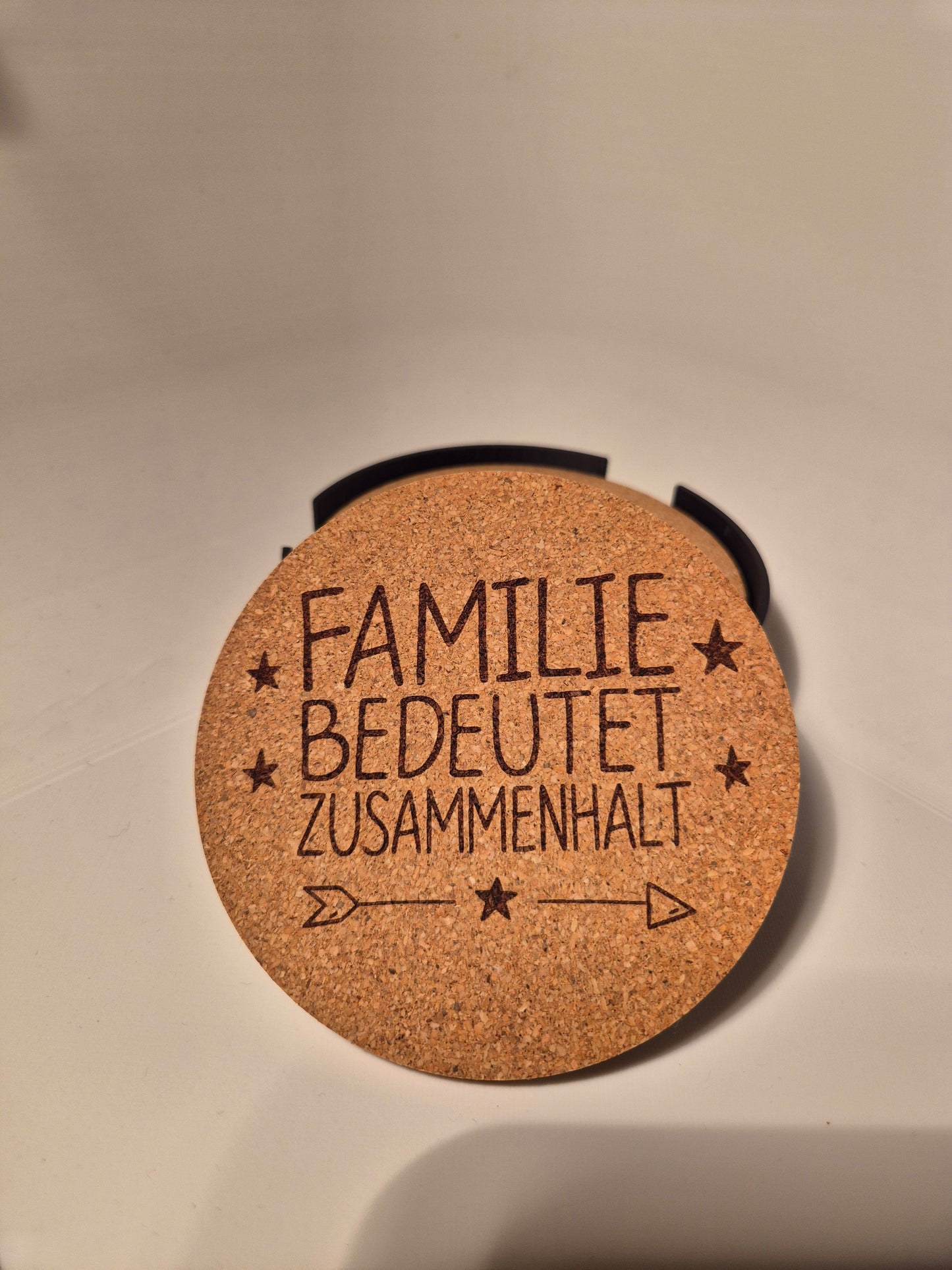 6er Set Kork Untersetzer - Motiv Familie | Inklusive Ständer | Ideales Geschenk