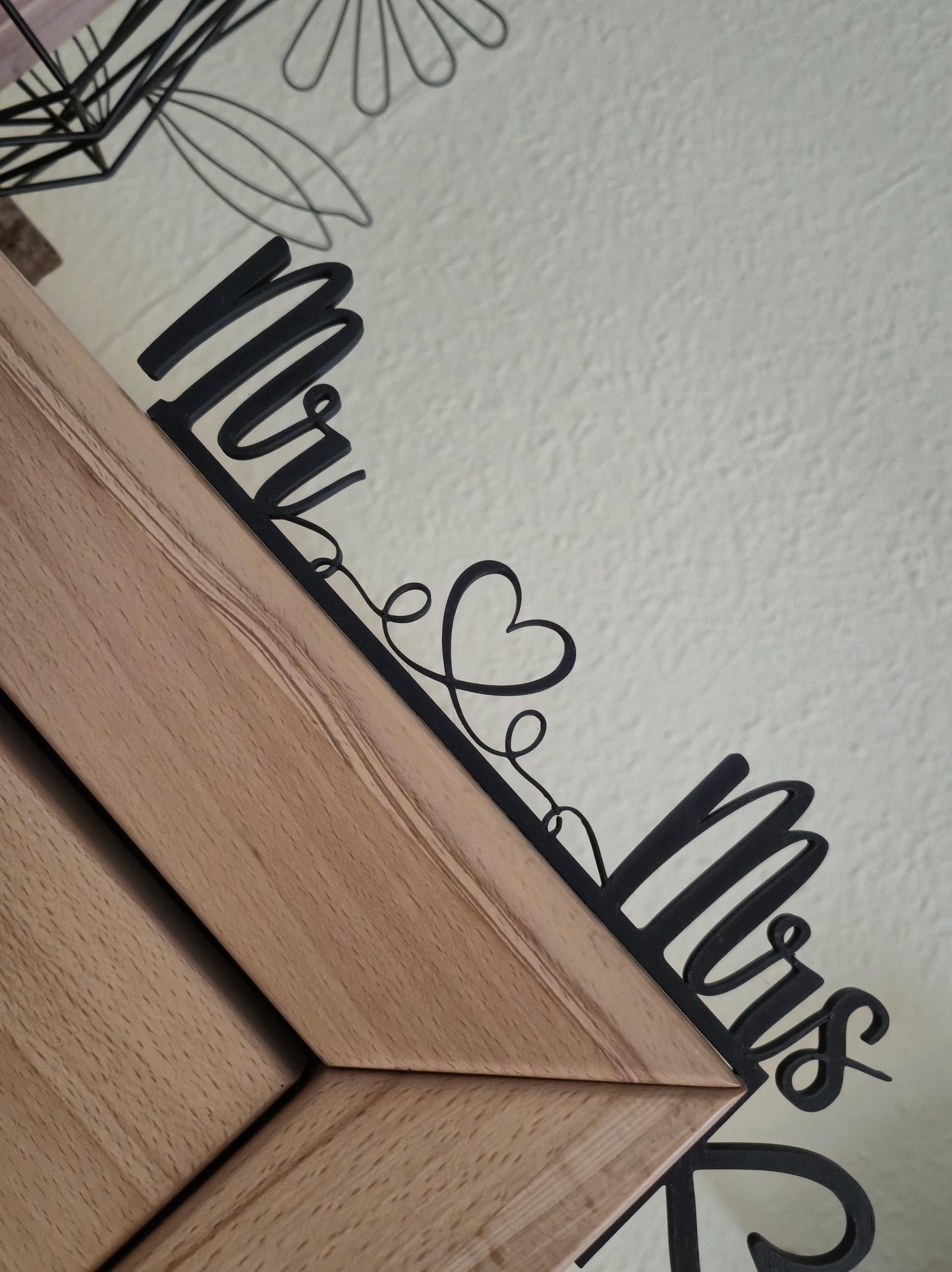 Türrahmen Deko Hochzeitsgeschenk "Mr & Mrs" | Door Topper | Geschenk zur Hochzeit | Jahrestag Geschenk | Geschenk für das Brautpaar
