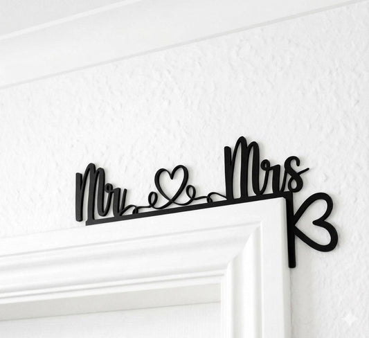 Türrahmen Deko Hochzeitsgeschenk "Mr & Mrs" | Door Topper | Geschenk zur Hochzeit | Jahrestag Geschenk | Geschenk für das Brautpaar