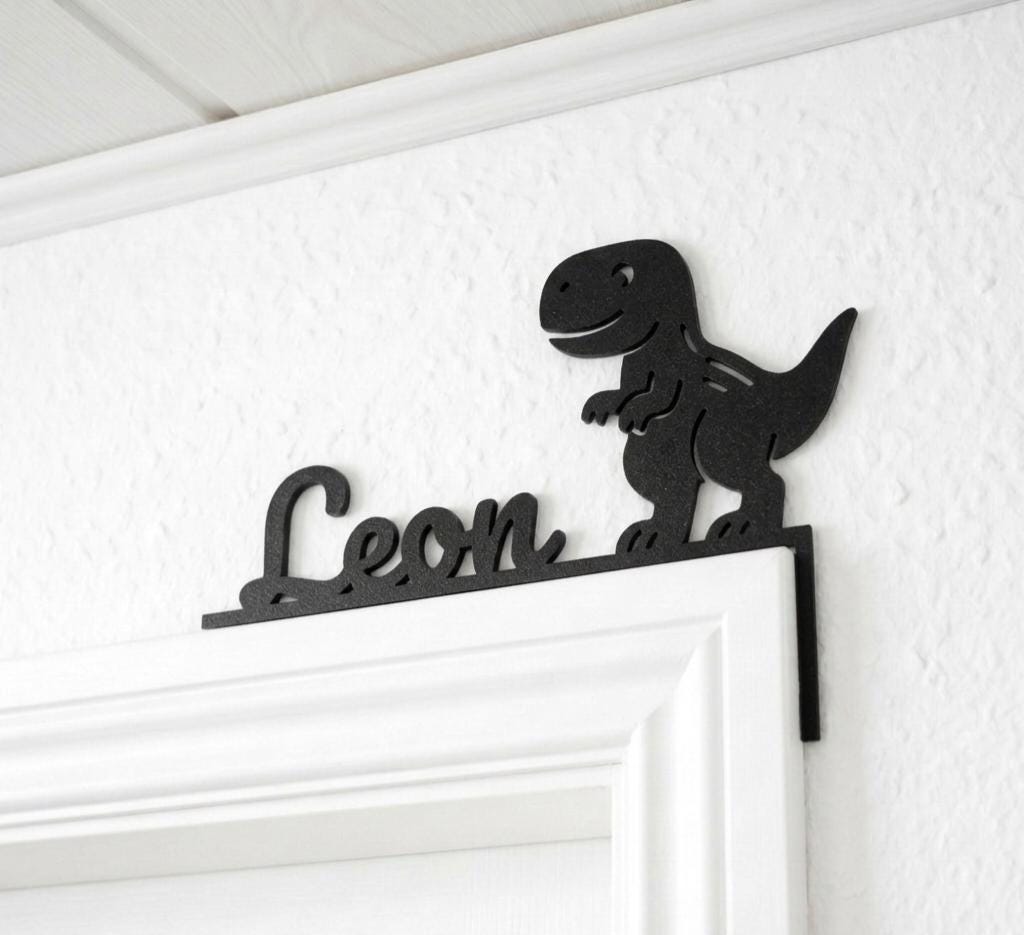 Namensschild Kinderzimmer mit Dino Motiv • Personalisierbare Türrahmen Deko
