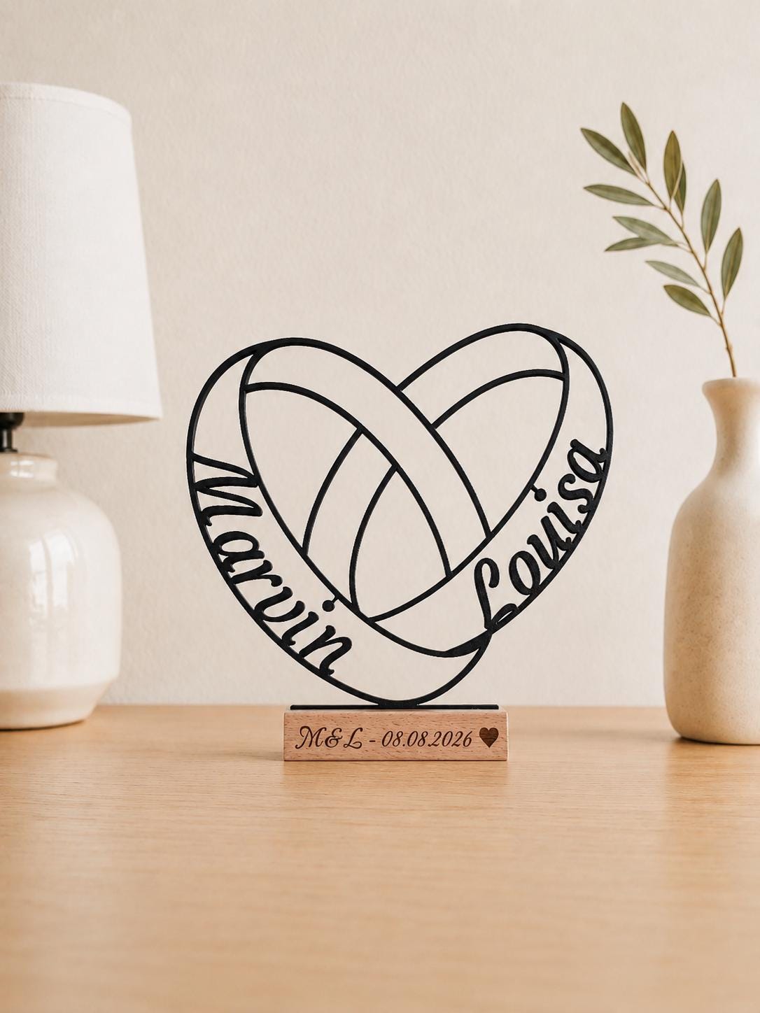Geschenk zur Hochzeit Deko Aufsteller Herz aus Ringen • personalisierbar mit Namen und Hochzeitsdatum • Gratis Versand